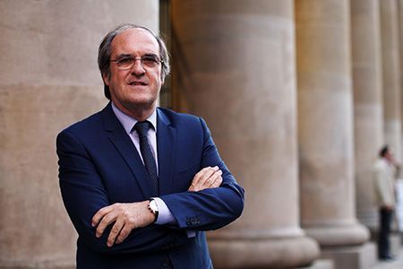 Ángel Gabilondo abrió el curso en el Foro Gogoa ante 550 personas. 
