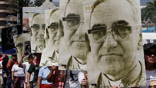 Para el pueblo latinoamericano hace mucho tiempo que Romero es santo.