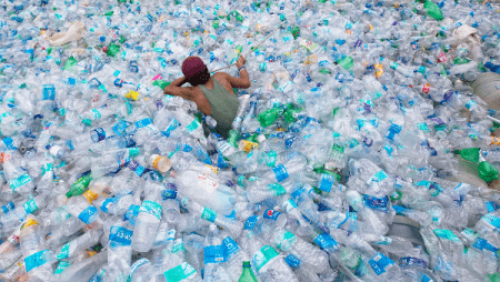 La isla de basura flotante crece anualmente