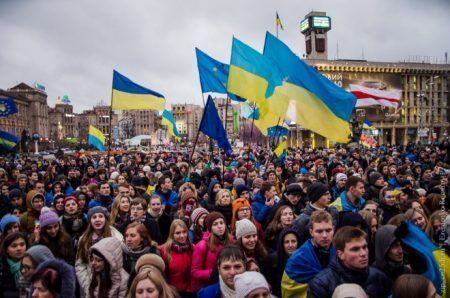 manifestación en kiev por la paz en Ucrania