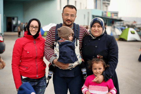 Campaña de recogida de portabebés para el transporte de niños refugiados
