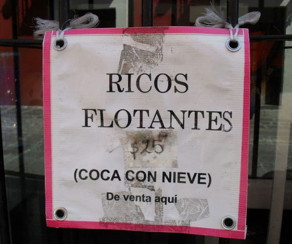 Los ricos, esas personas que sobrevuelan la realidad